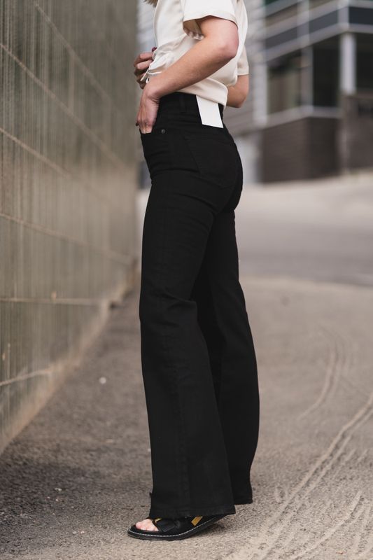 Fuji Rinse Stay Black 