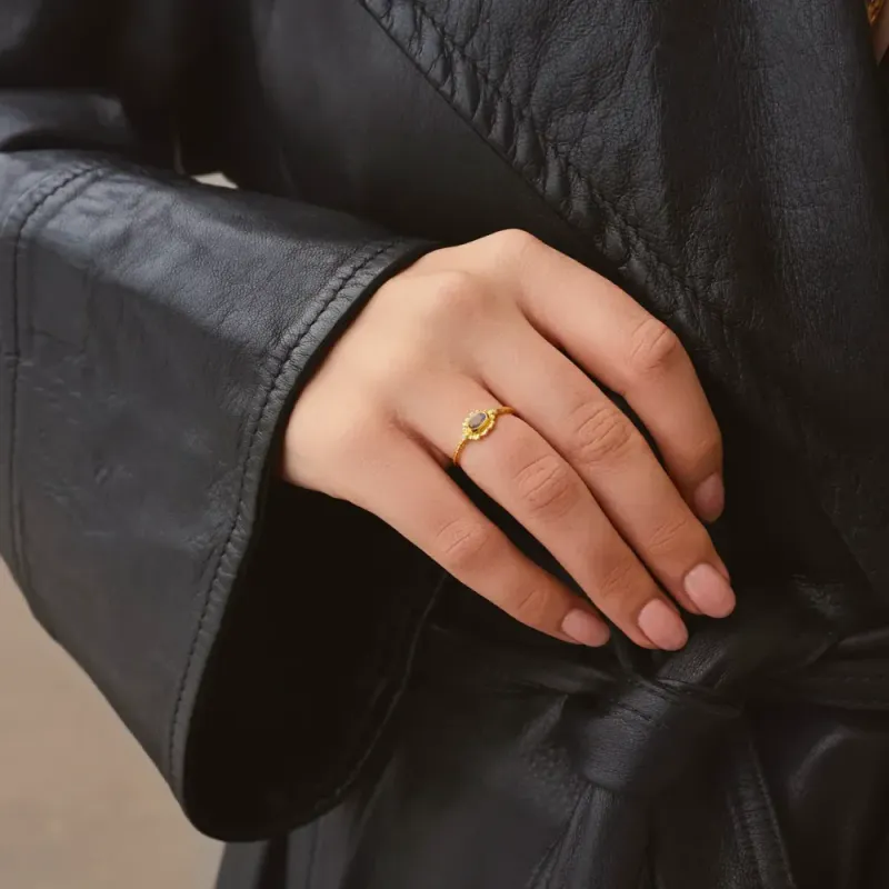 Lia Ring