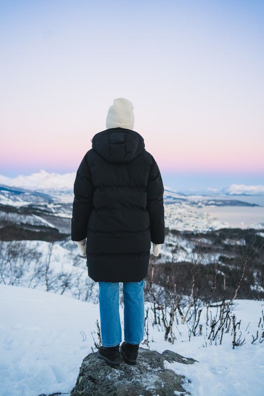 Loen Down Jacket Black 