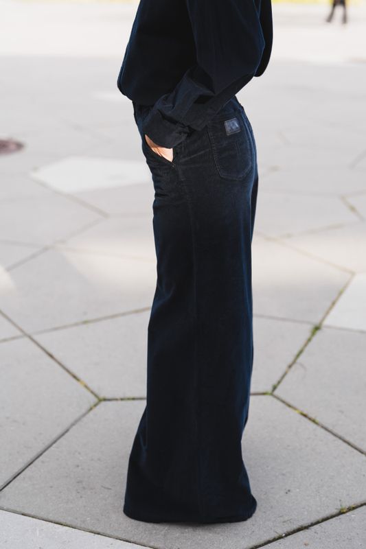New Marlene Shiny Cord Navy 