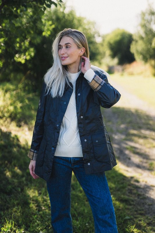 Beadnell Wax Jacket Navy 