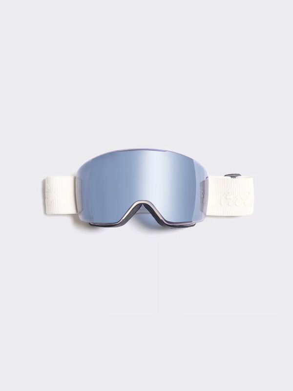 Connor X Holzweiler Ecru 