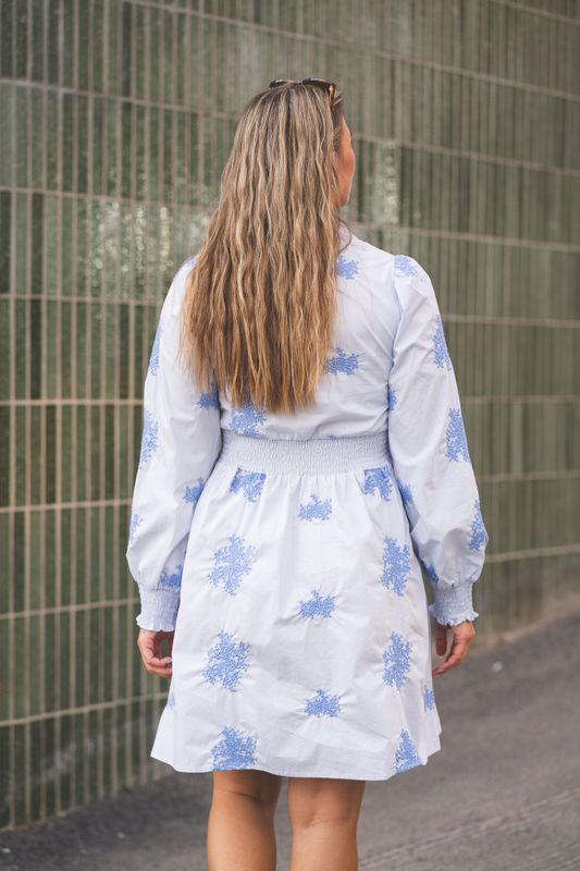 Miluna New Embroidery LS Dress Light Blue Flower W. Embroidery