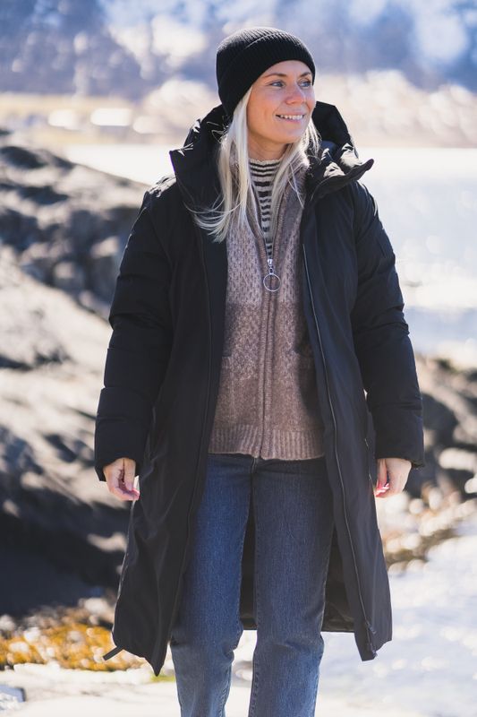 Bjorli Down Coat Black 