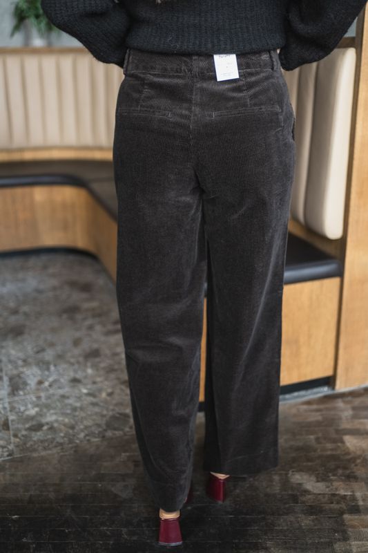 Dena 837 Dark Coffee Corduroy Regular 